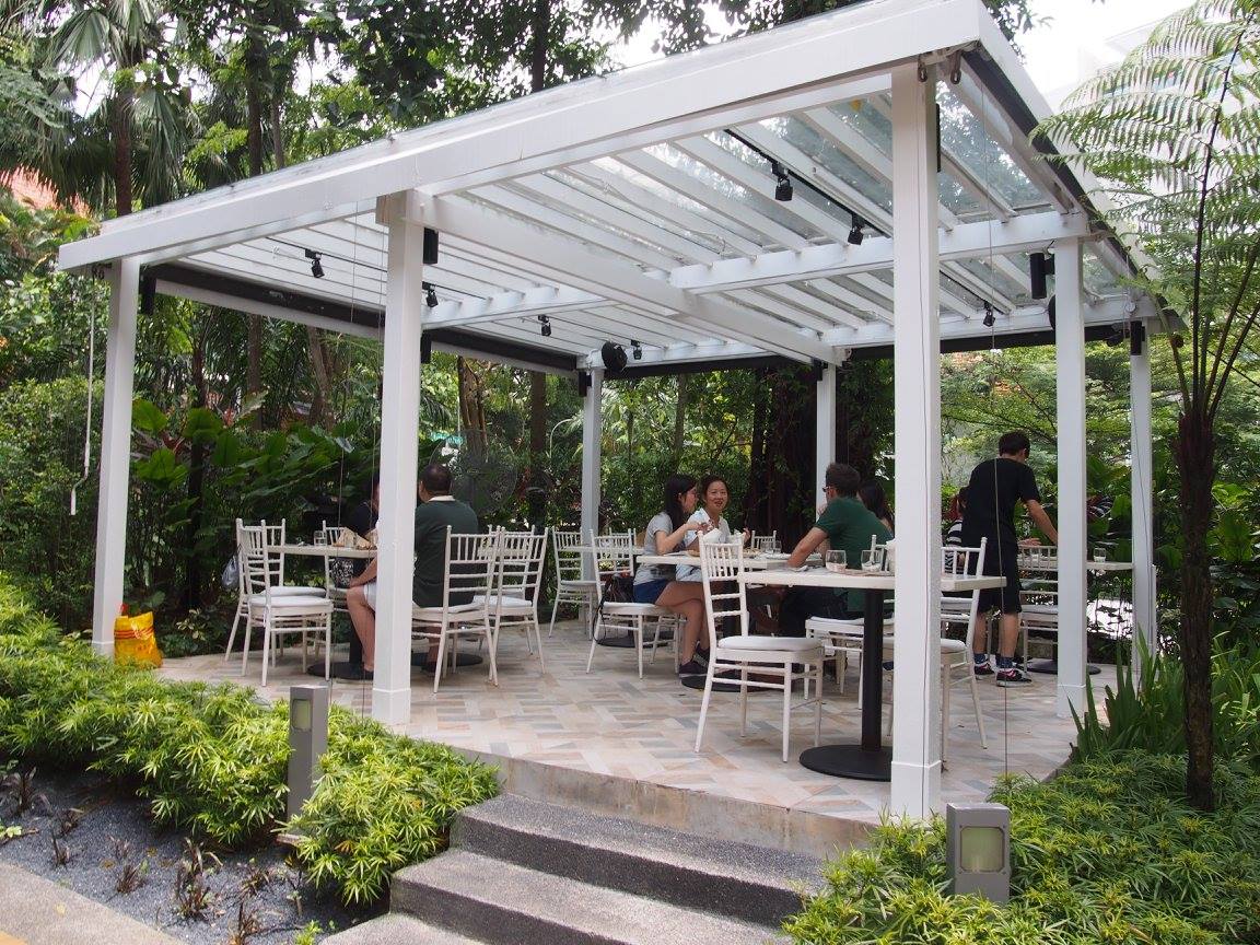 9 Restaurants and Cafes to Celebrate Eat Outside Day in Singapore