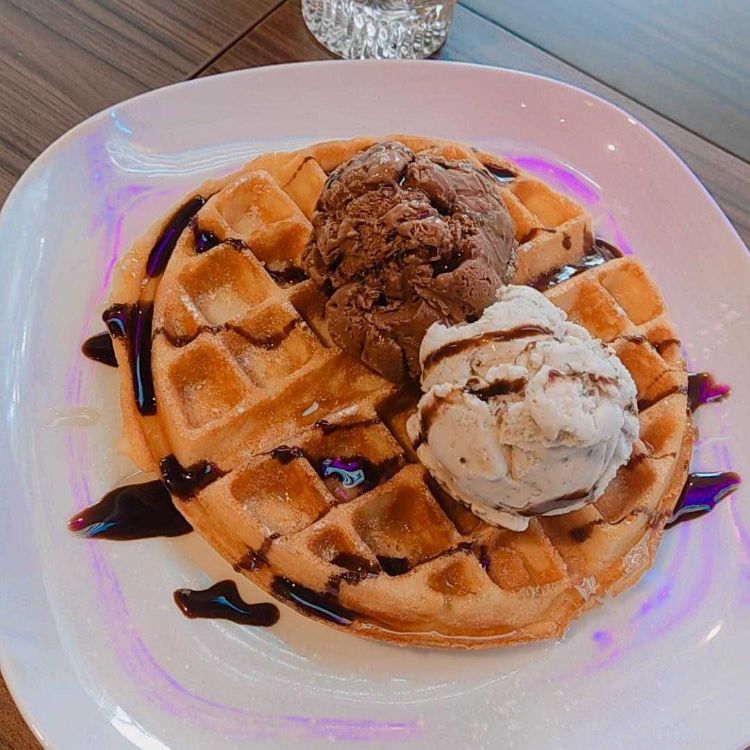 Double Scoop Ice Cream & Waffle Set by Temptation Sg